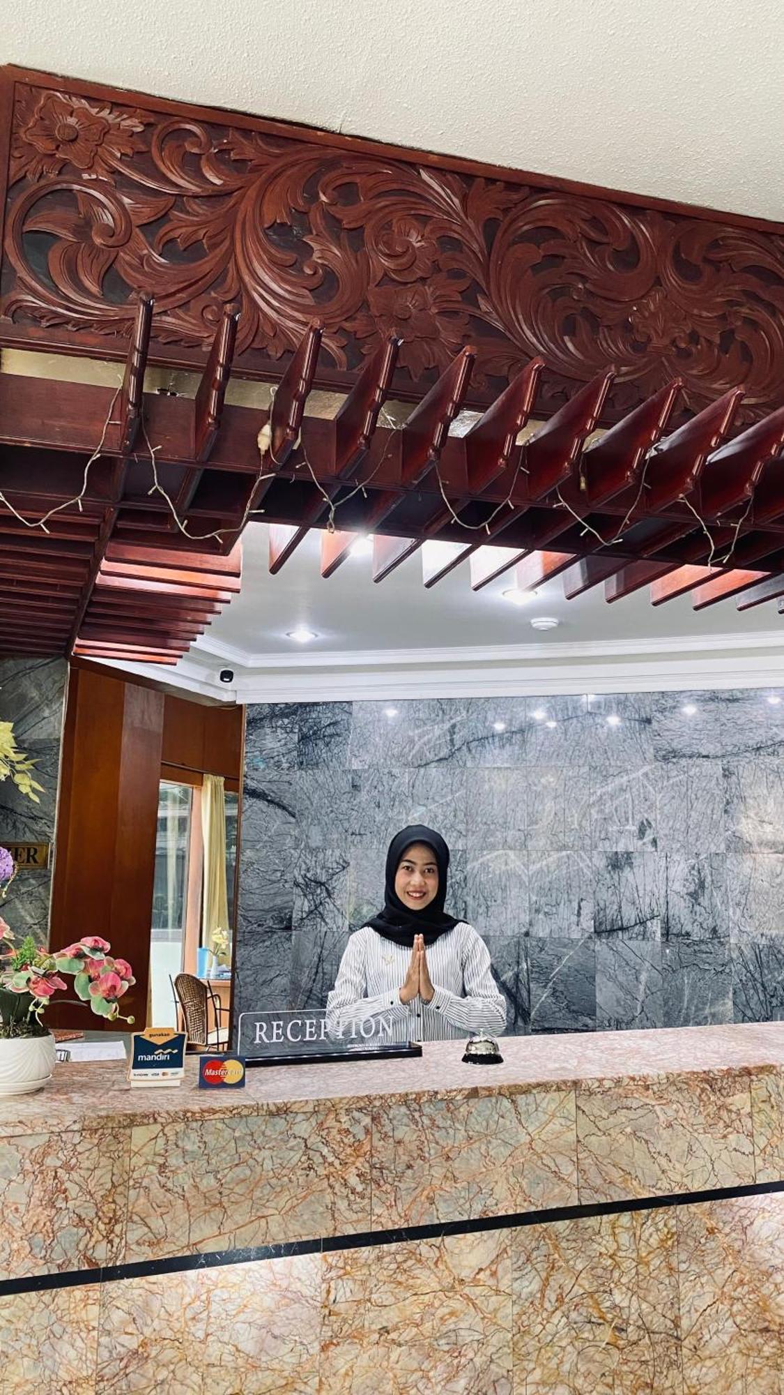 Mas Graha Hotel Pekanbaru Kültér fotó